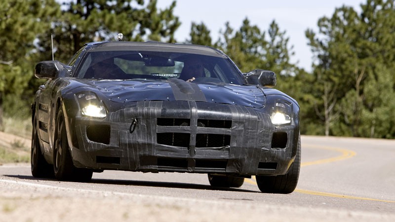 Magna budzie produkować aluminiowe karoserie dla Mercedesa-Benz SLS AMG