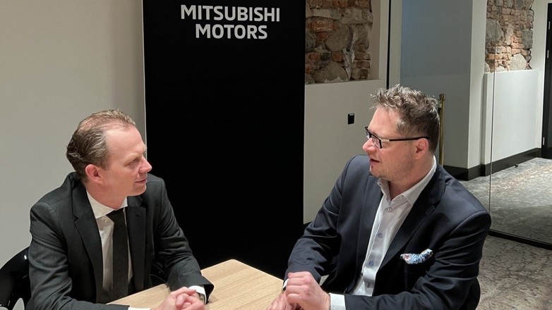 Frank Krol, prezes Mitsubishi Motors Europe (po lewej; luty 2024 r.)