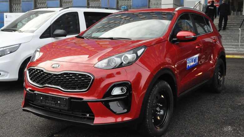 Nowe radiowozy śląskiej policji