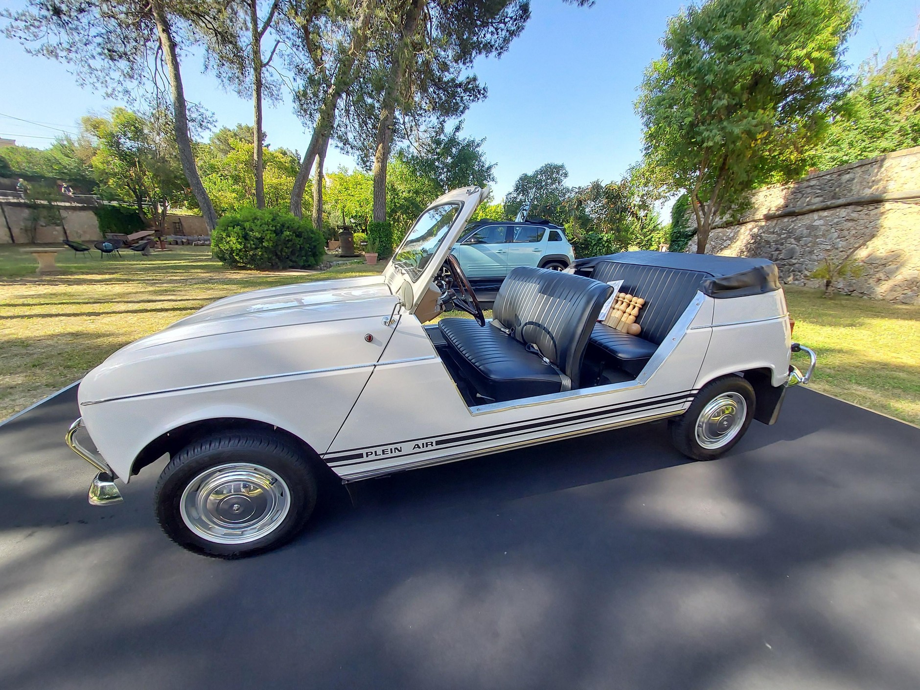 Renault 4 E-Tech Plein Sud