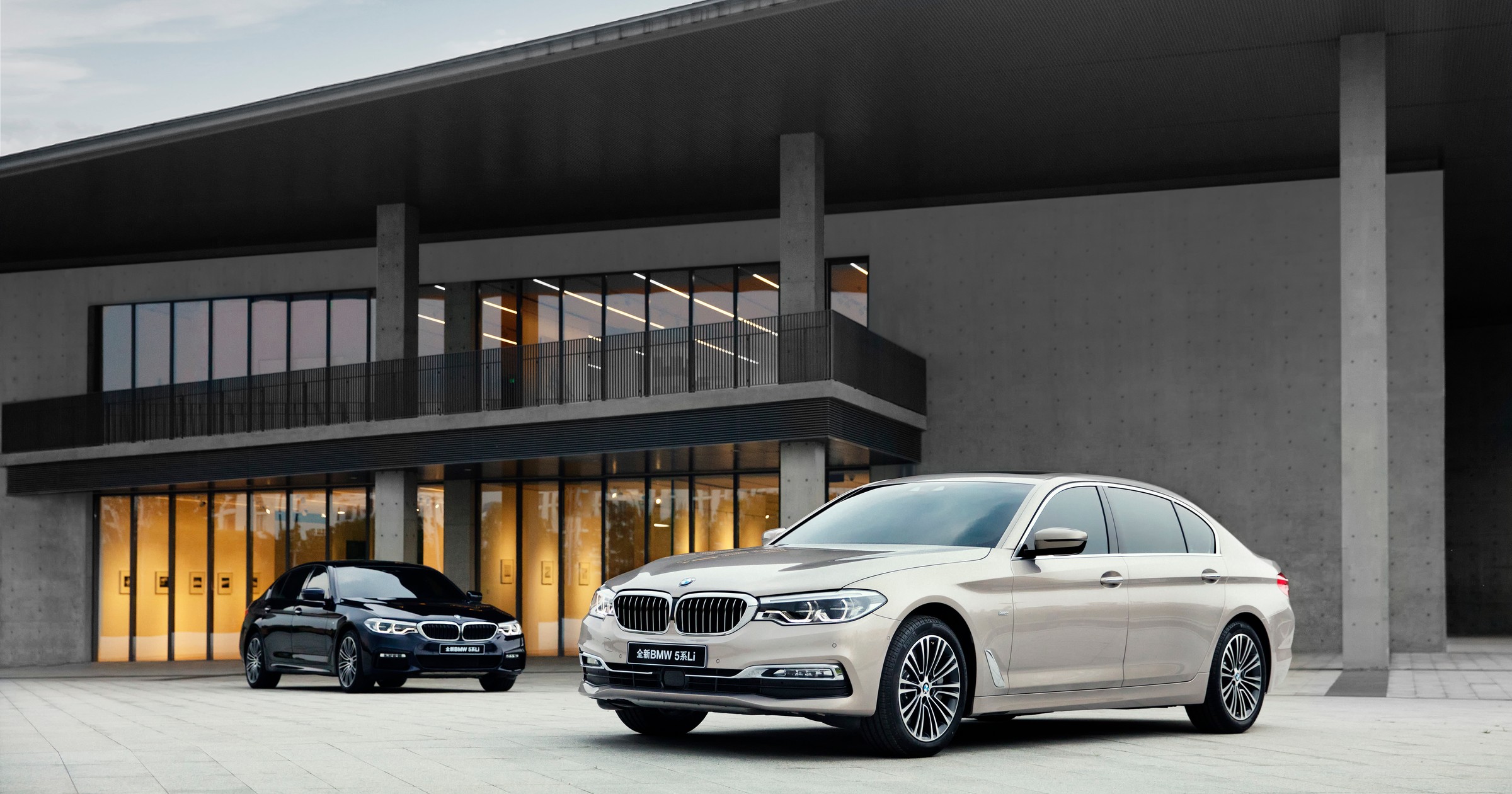W porównaniu z poprzednikiem nowe BMW 5 Li jest lżejsze o 130 kg