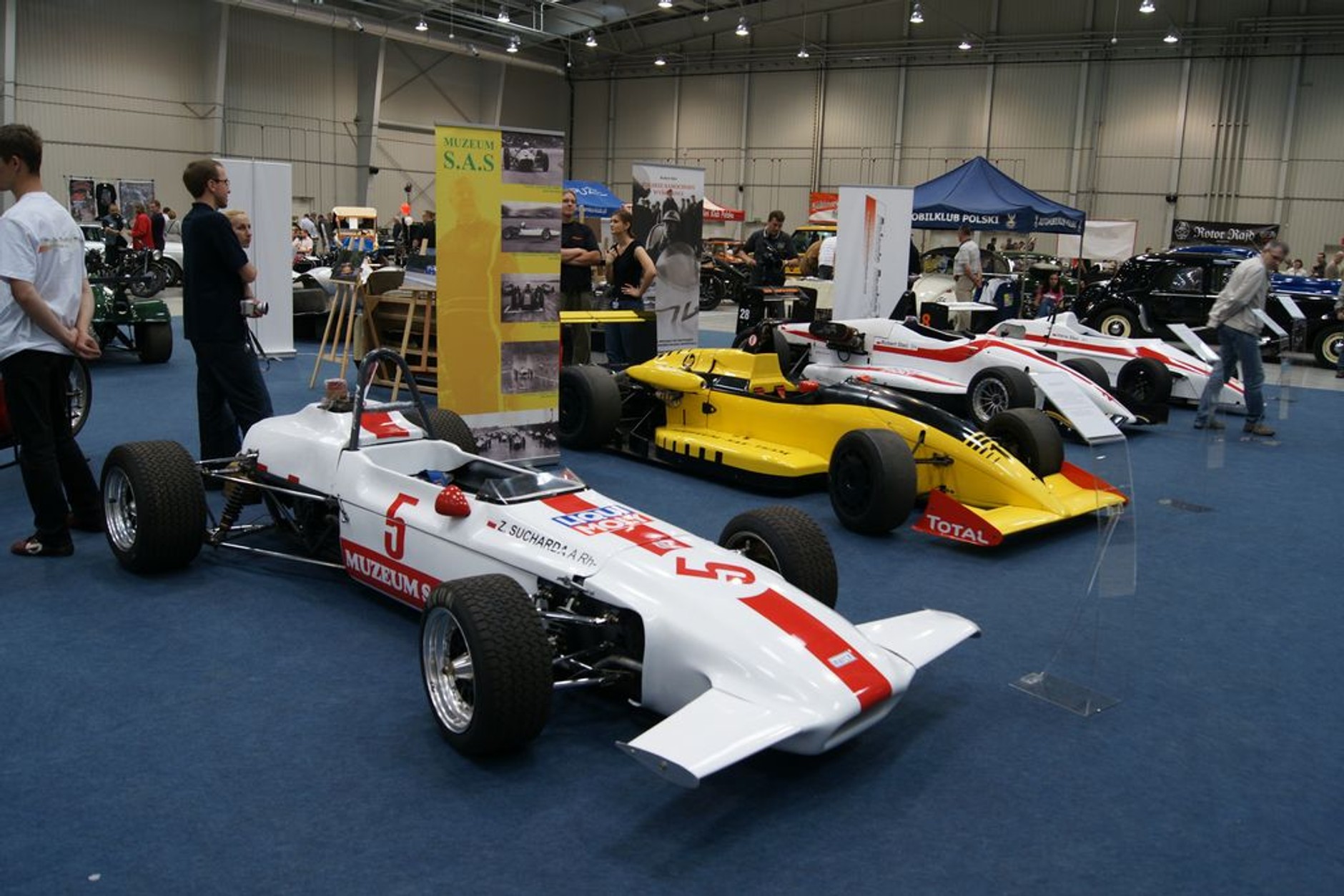 Moto Nostalgia 2011 – uczta dla koneserów motoryzacji (galeria)