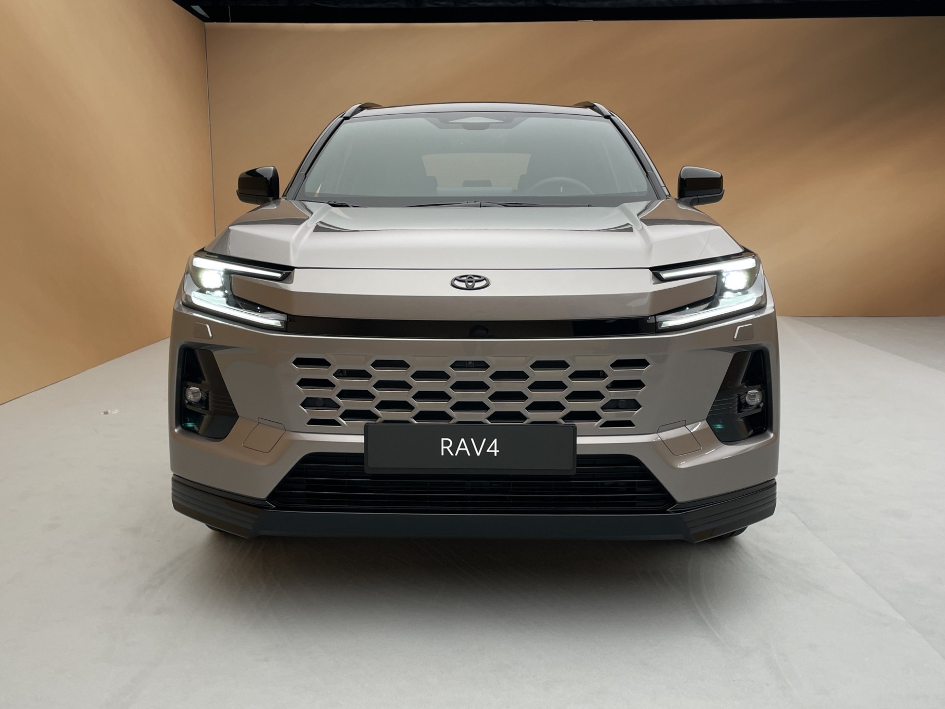 Nowa Toyota RAV4 (2025)