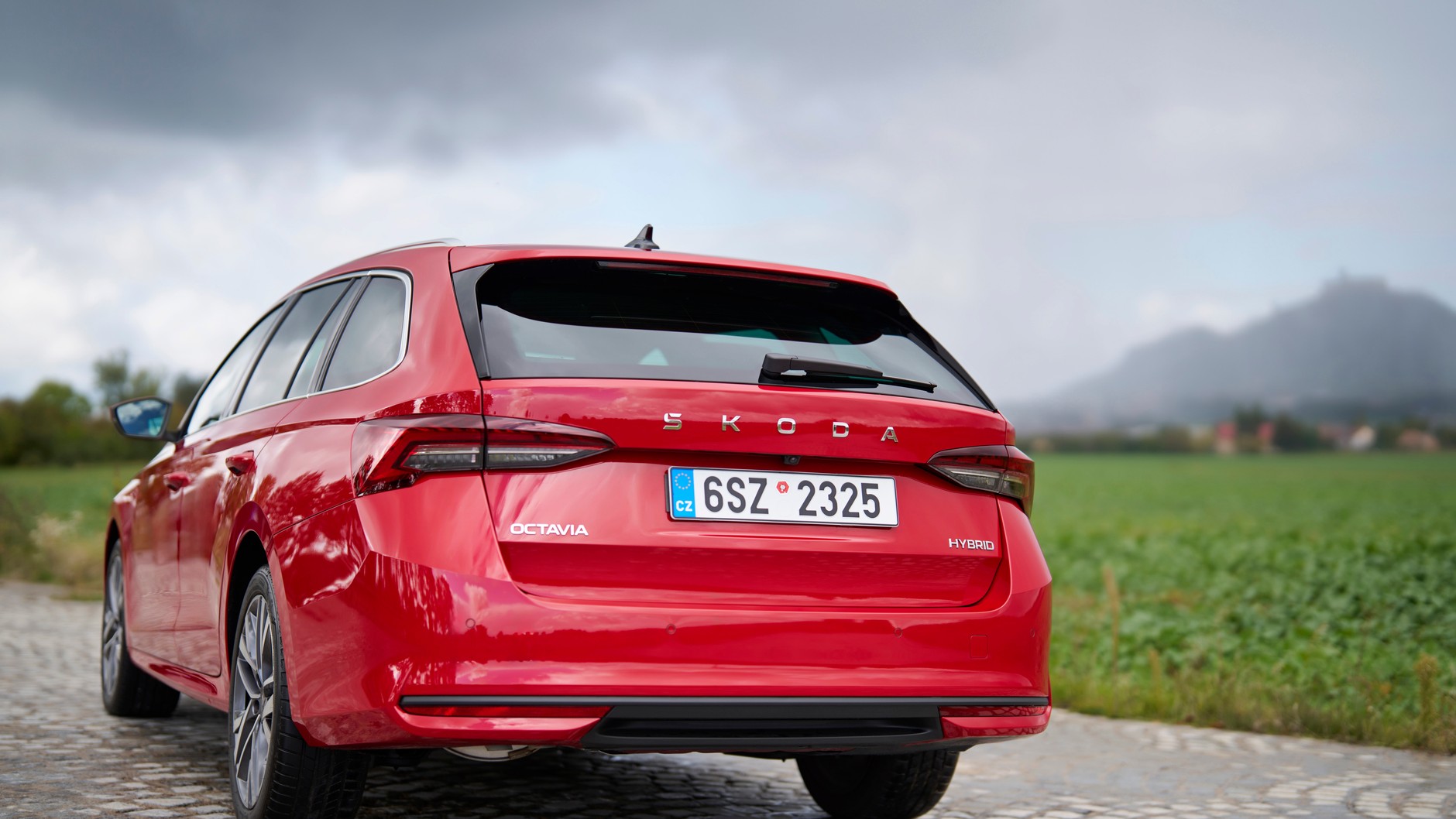 Skoda Octavia dostała pełną hybrydę