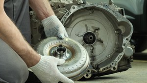 Omijaj je szerokim łukiem. Te samochody używane psują się najbardziej. Mechanik wybrał 15