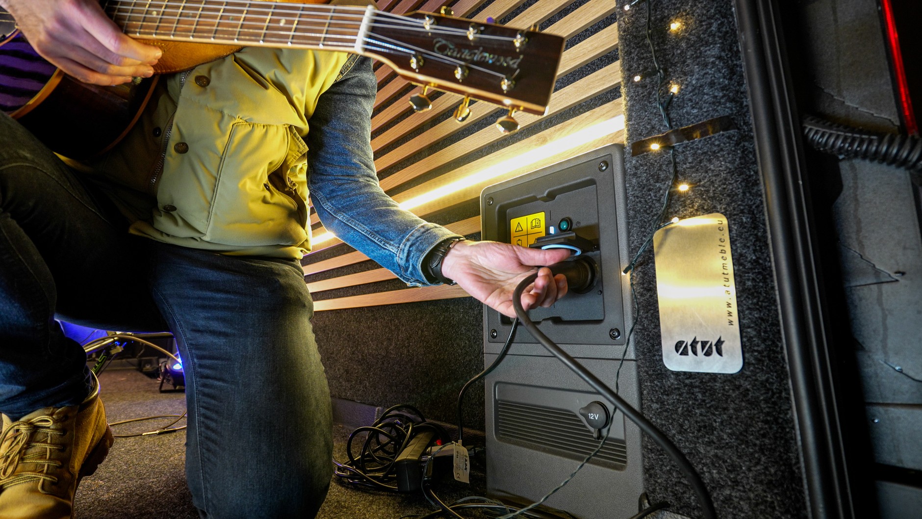 Pierwsza piosenka transmitowana z kosmosu zasilana przez Forda E-Transita