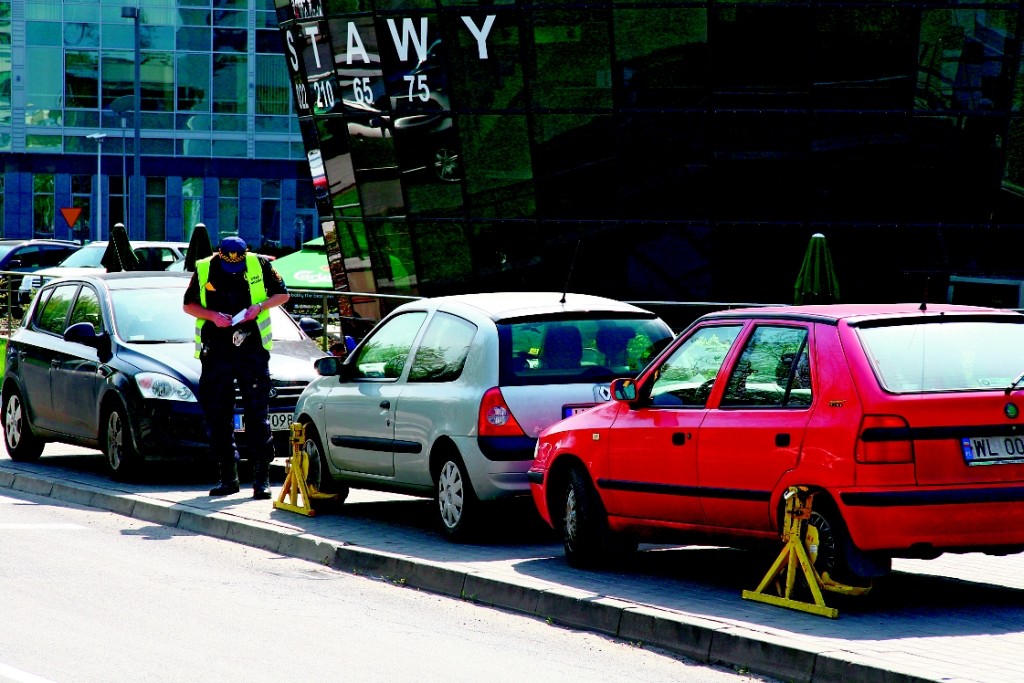 Bezprawnie odholowane? - Jakie uprawnienia ma straż miejska