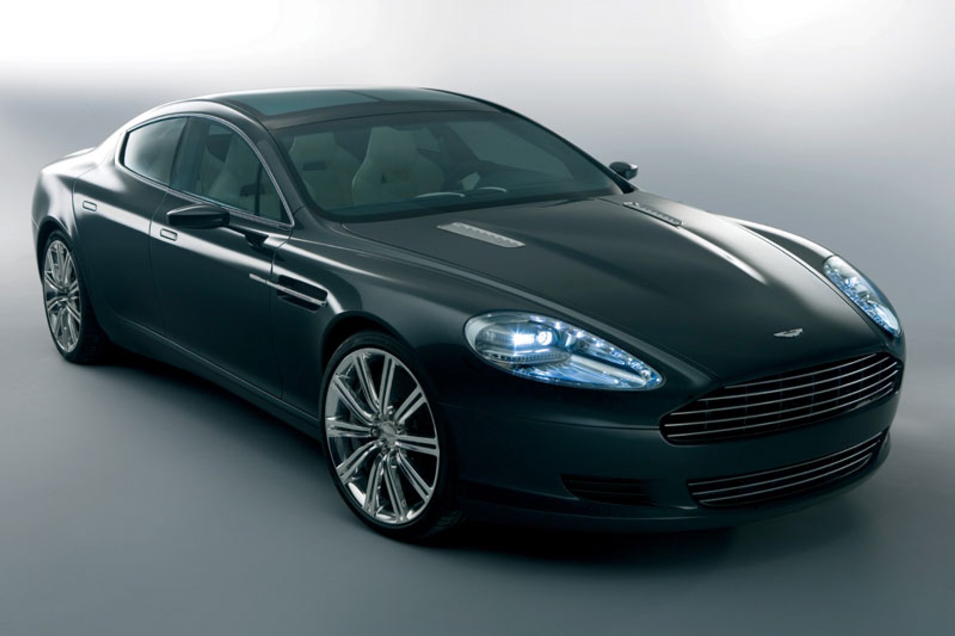 Edmunds.com: Aston Martin Rapide trafi do produkcji
