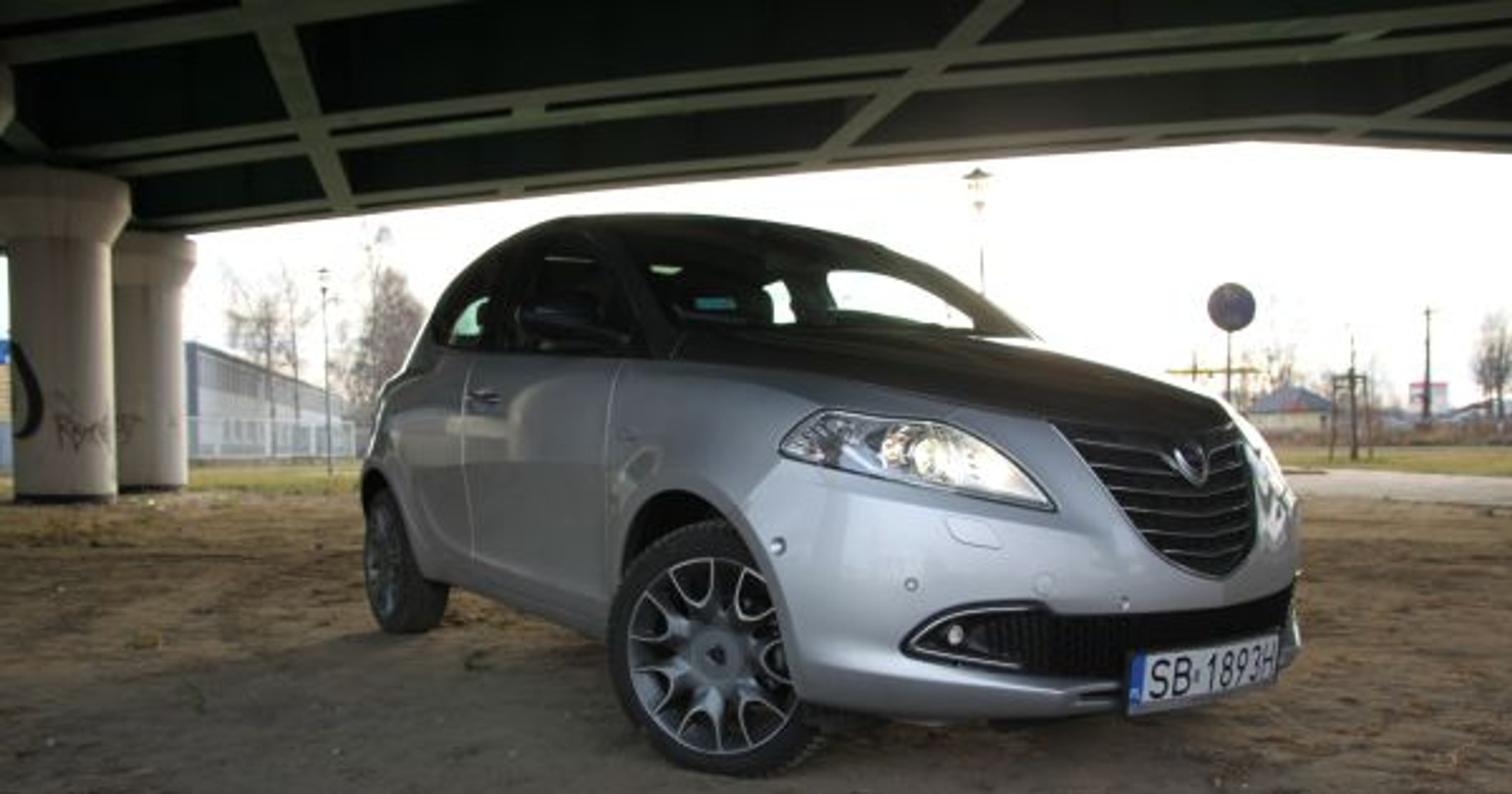 Lancia Ypsilon