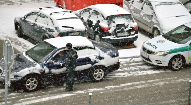 Jedziesz autem na ferie? Te wykroczenia są najsurowiej karane za granicą [Mandaty]