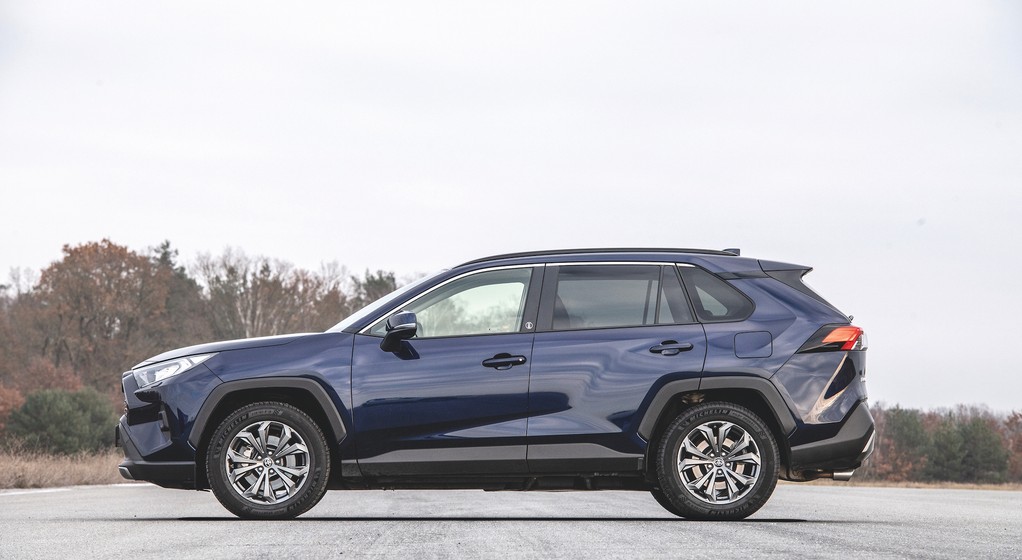 Nissan X-Trail kontra Toyota RAV4