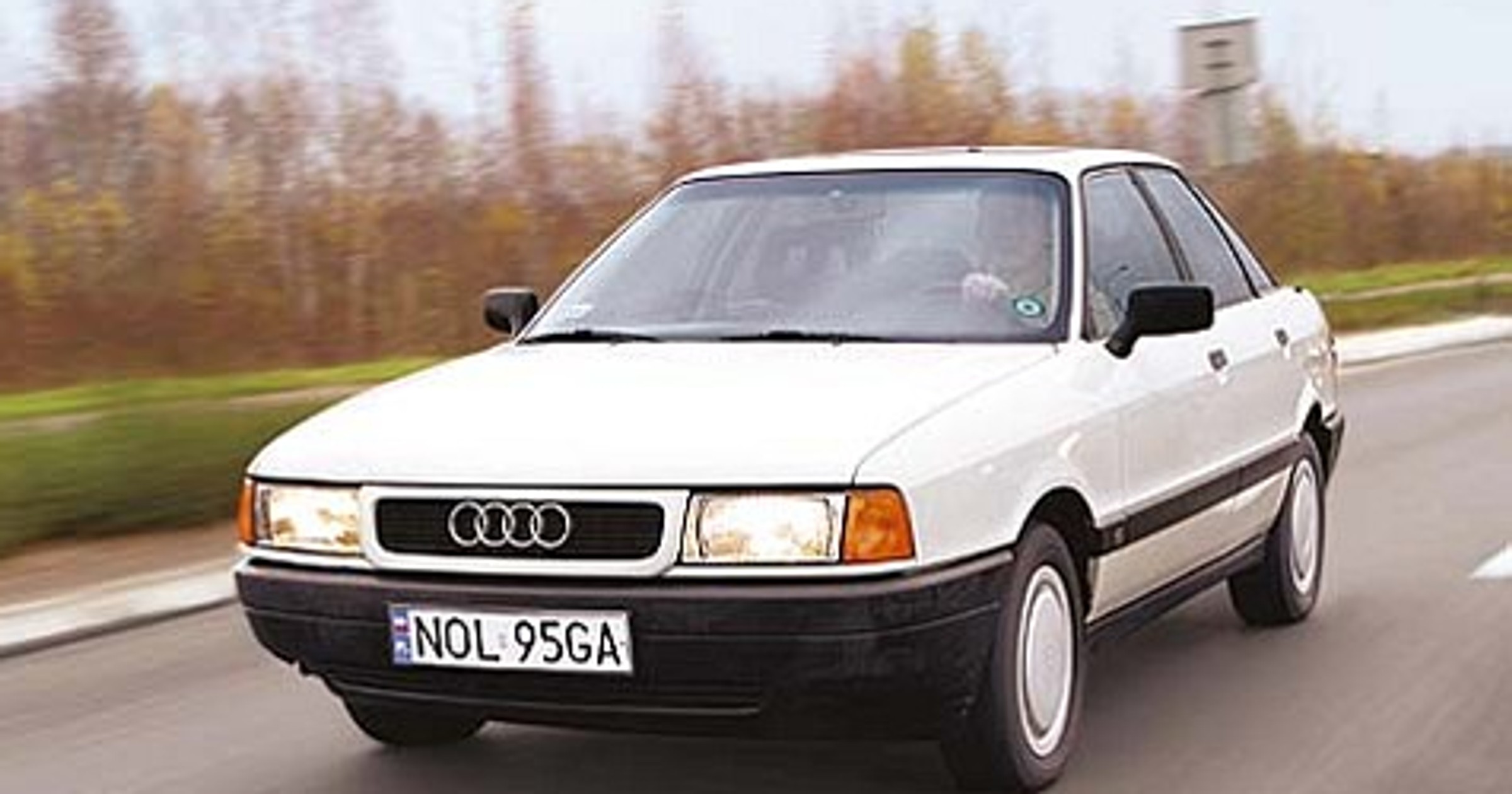 Audi 80 - ...a on jeździ i jeździ