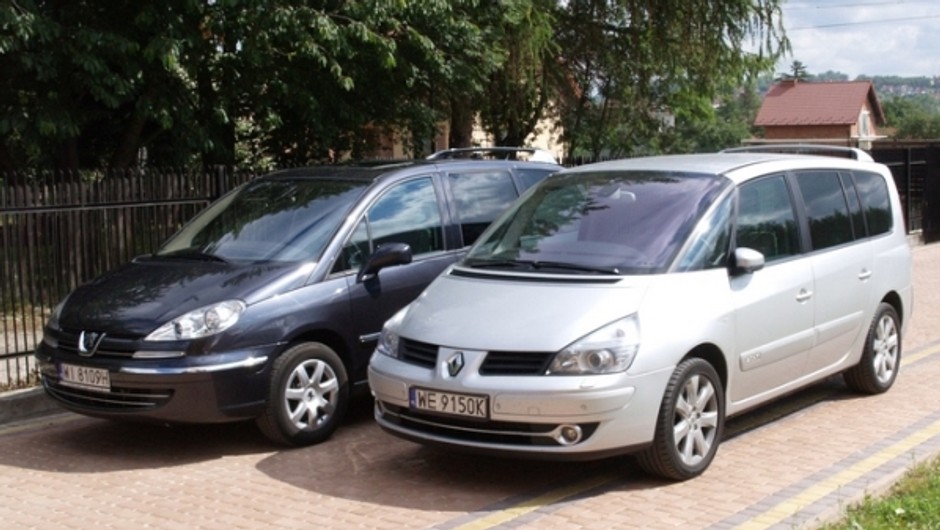 Renault Espace vs Peugeot 807