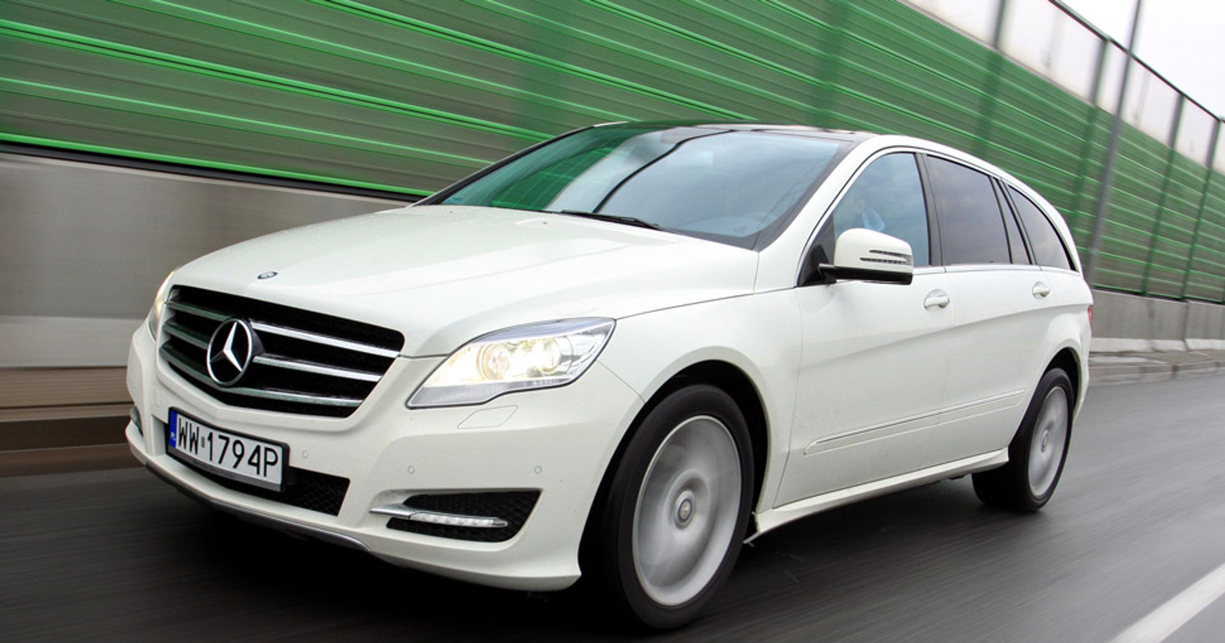 Mercedes R 350 CDI: luksusowy autobus dla siedmiorga