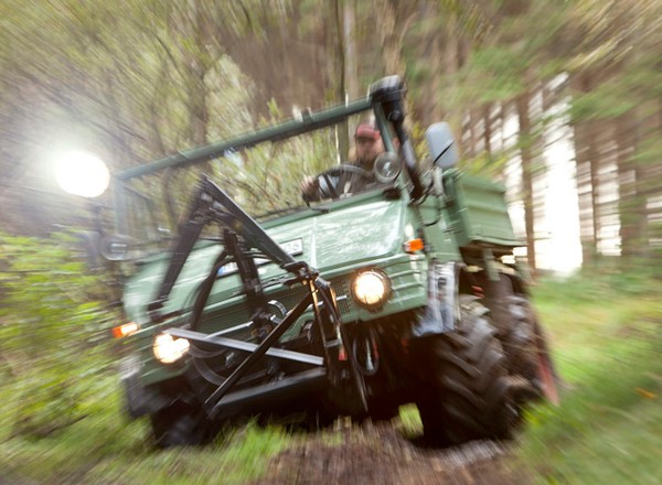 Unimog 406 - klasyk na ciężkie warunki