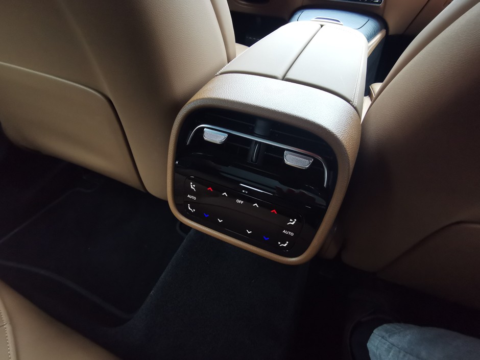 Mercedes E 300e