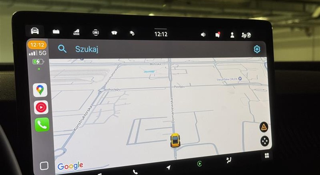 Google Maps w Apple CarPlay