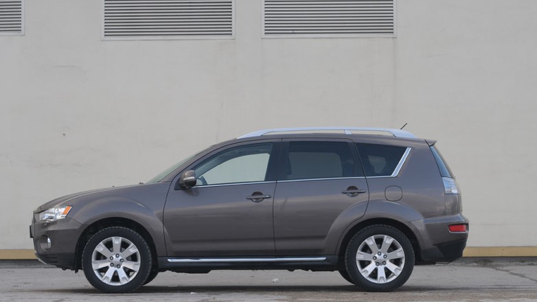 Mitsubishi Outlander: Porządny z niego lider