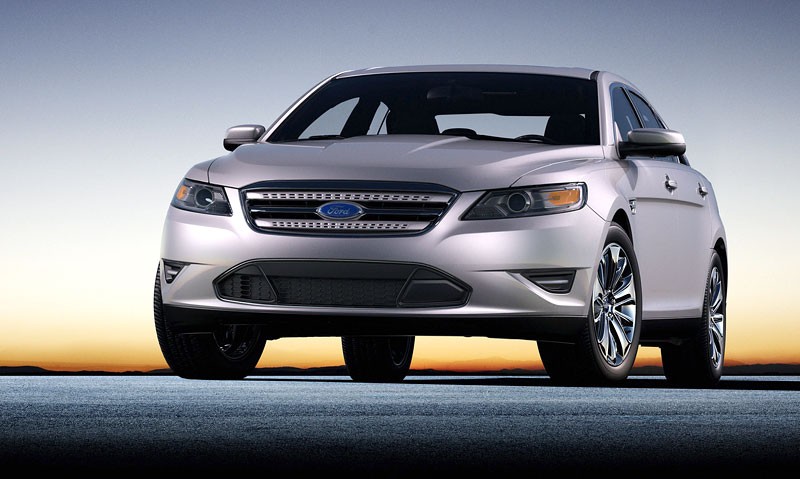 Detroit 2009: Ford Taurus 2010, czyli młot na Hondę i Toyotę