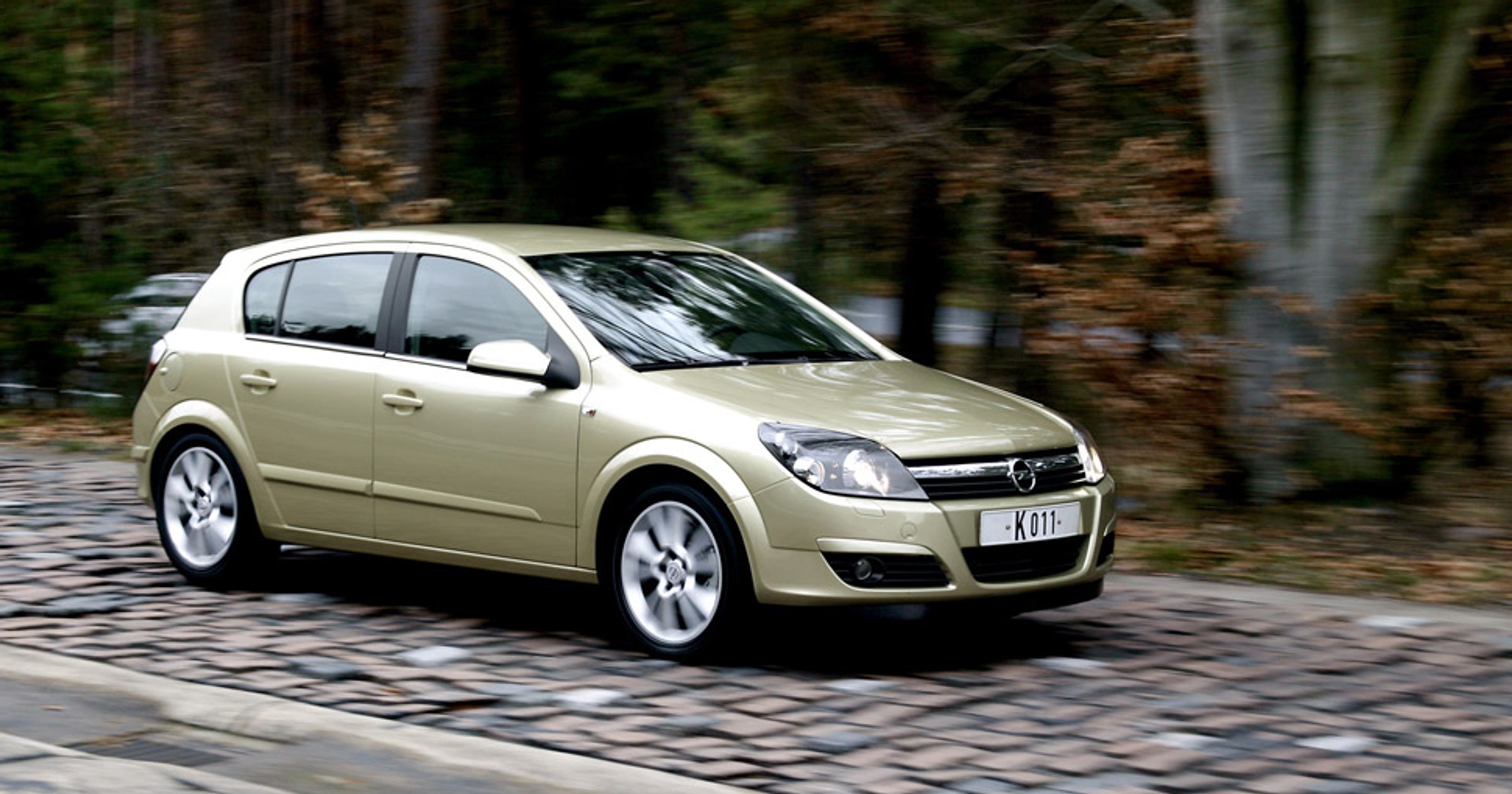 Opel Astra III: lepszy benzyniak 1.6 czy diesel 1.7?