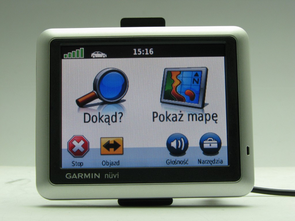 Test taniej nawigacji GPS z mapami polski - Czy małe jest dobre?