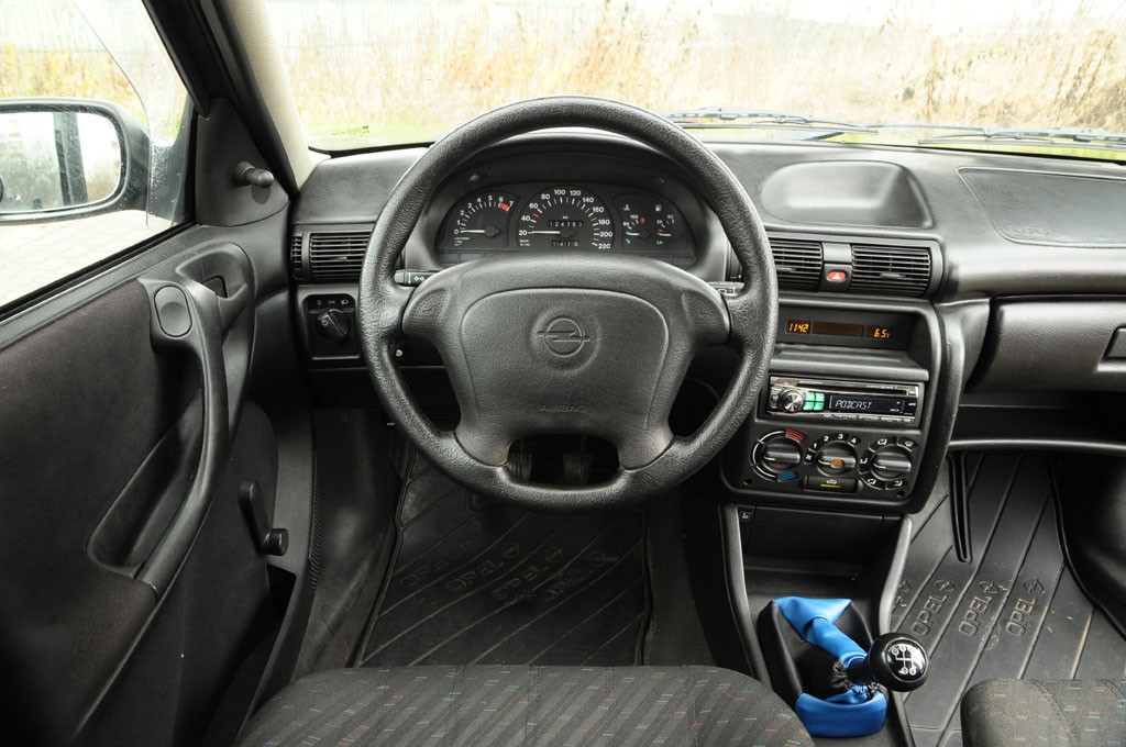 Pierwsza gwiazda z Gliwic - Opel Astra Classic 1.6 16V