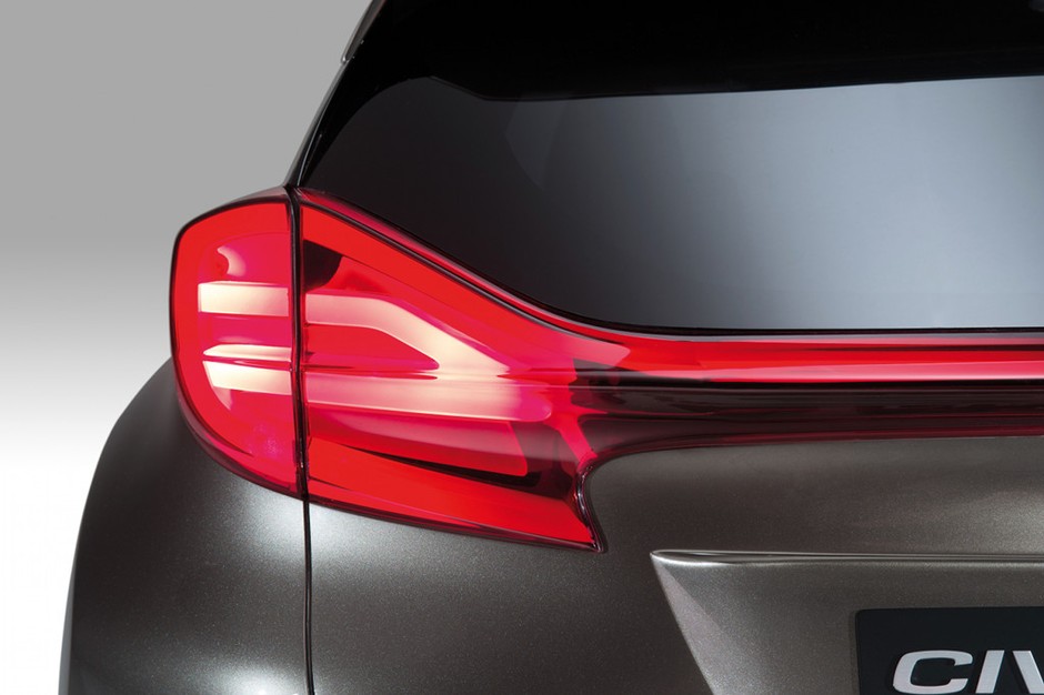 Honda Civic Tourer Concept: dynamiczne kombi
