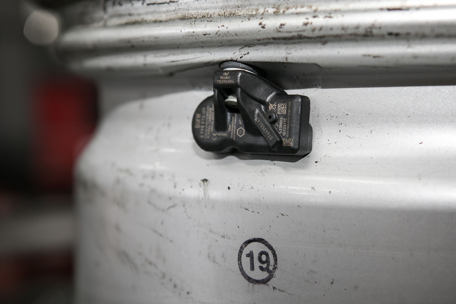 Przy niefachowej obsłudze łatwo o uszkodzenie czujnika ciśnienia