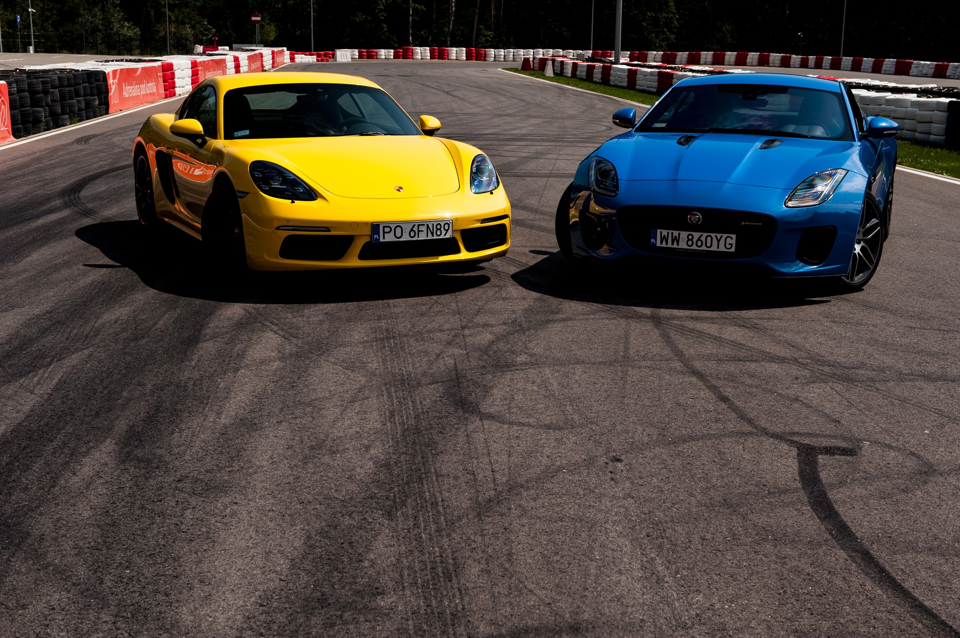 Jaguar F-Type i Porsche 718 Cayman