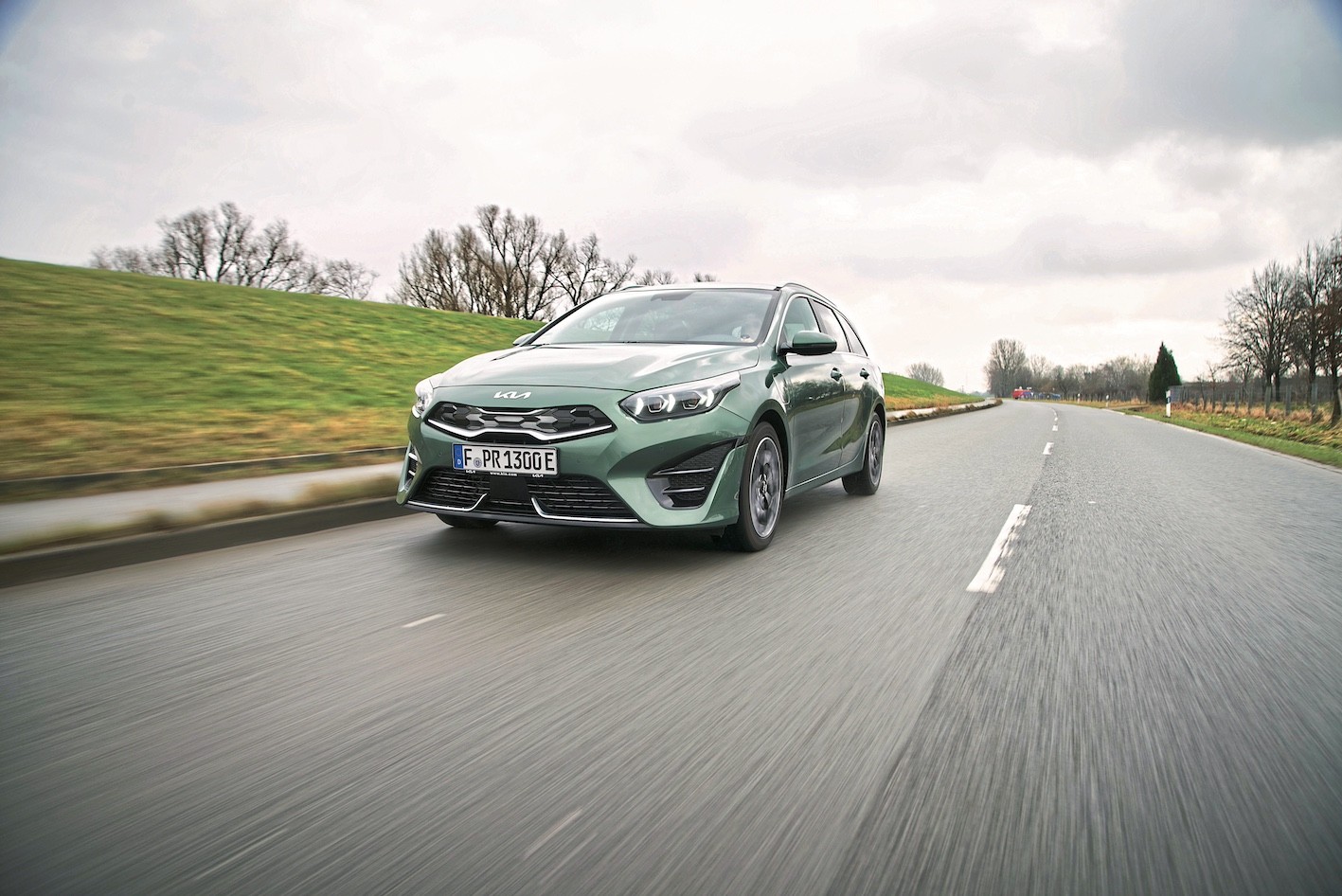 Kia oferuje rabaty kwotowe i procentowe, w zależności od modelu. Sportage przed liftingiem jest w promocji, z kolei auto po modernizacji na razie nie