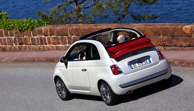Fiat 500C: nowe informacje i zdjęcia włoskiego kabrioletu (fotogaleria)