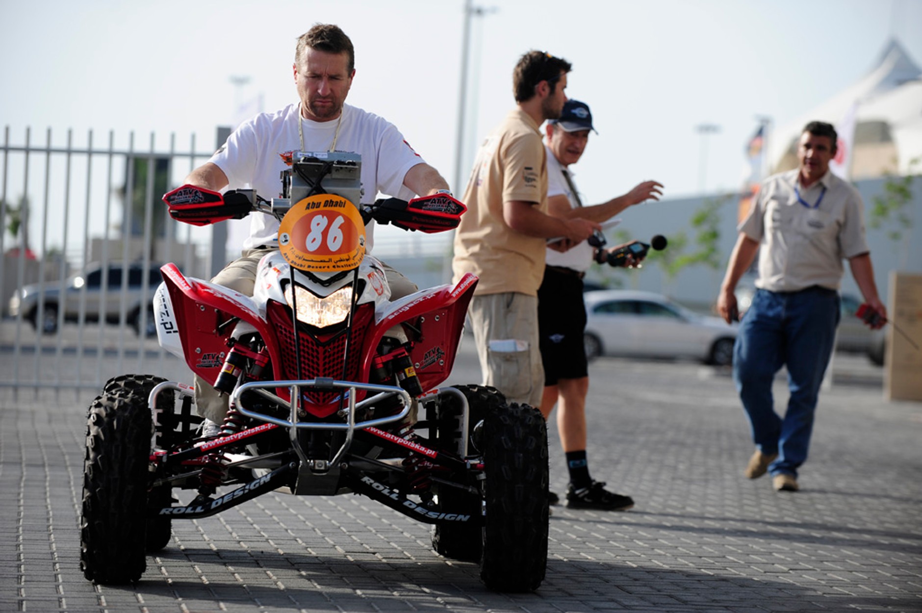 Abu Dhabi Desert Challenge 2010: Rafał Sonik gotowy do startu