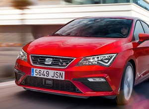 Seat Leon po liftingu: drobne zmiany stylistyczne i więcej elektroniki na pokładzie