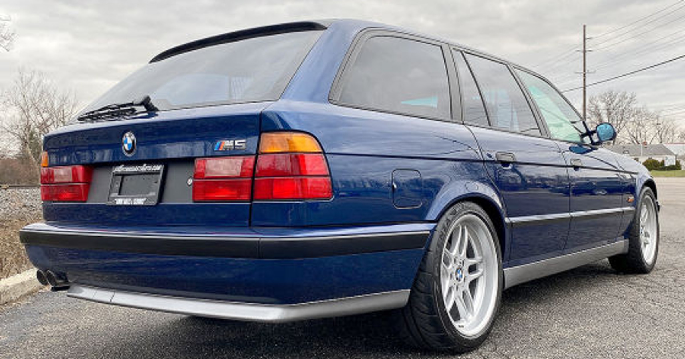 BMW M5 Touring E34