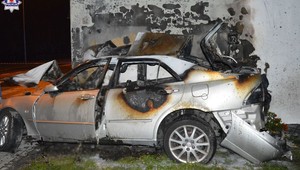 Uderzył Lexusem w ścianę domu w Chełmie. Zginął w płonącym aucie
