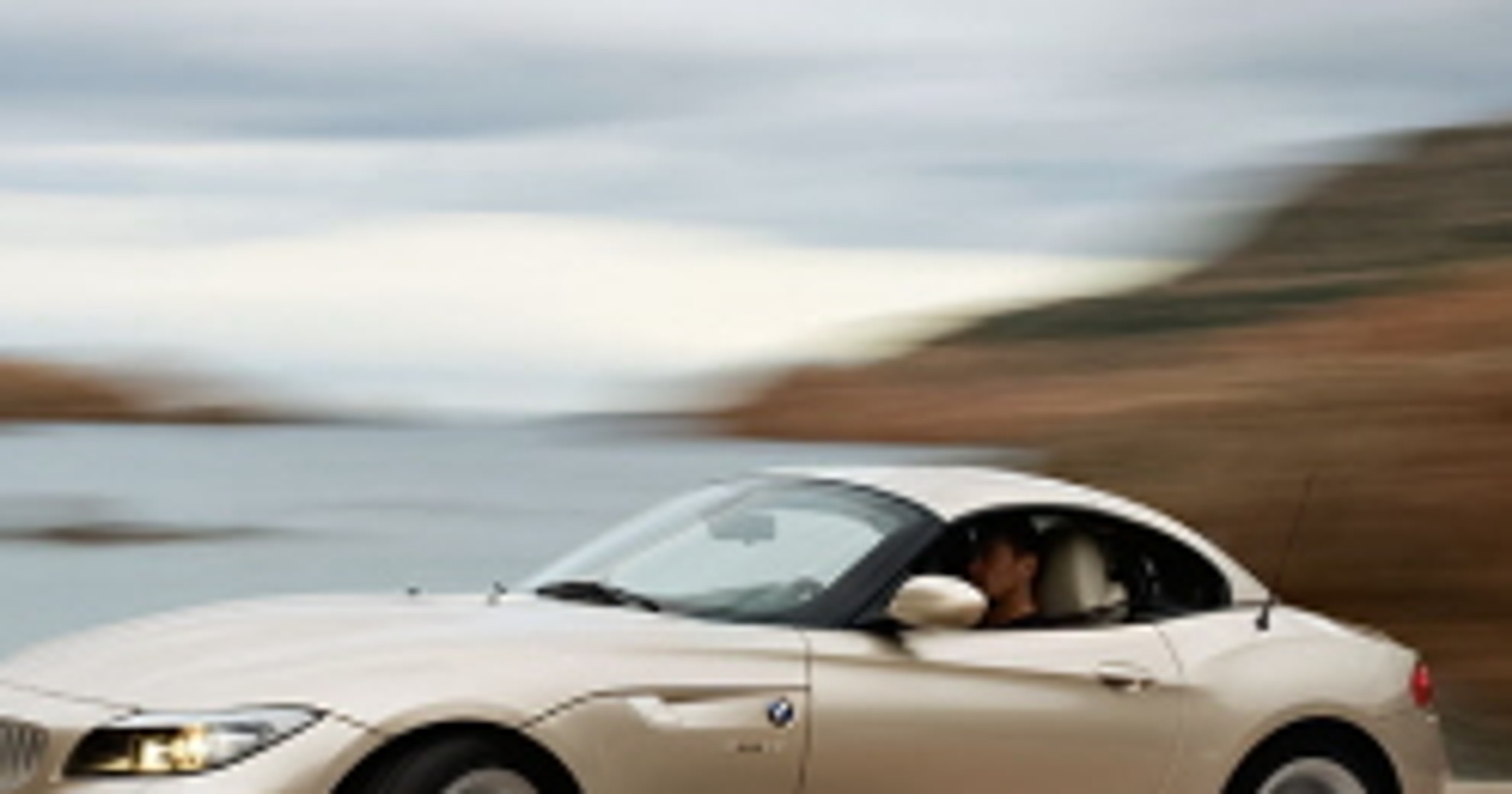BMW: nowy Z4 Roadster wylądował w Warszawie (cena w Polsce)