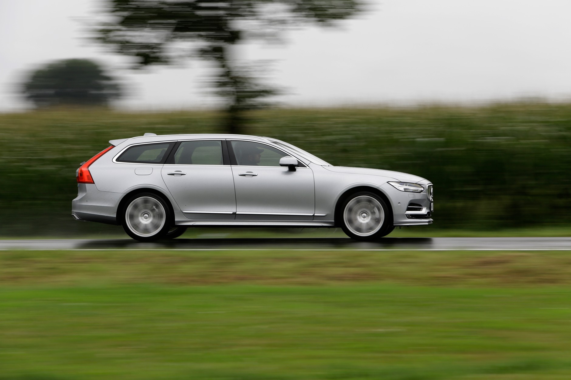 Volvo V90 D5 AWD