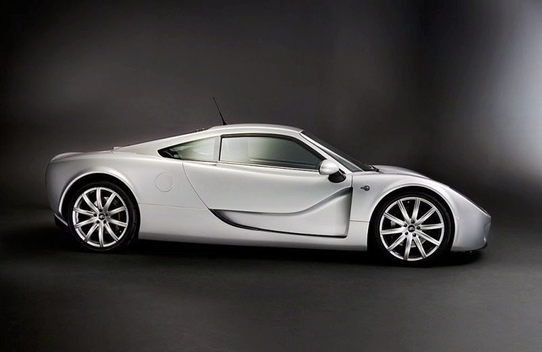 Farbio GTS: sprzedaż brytyjskiego dwumiejscowego coupé rozpoczęta