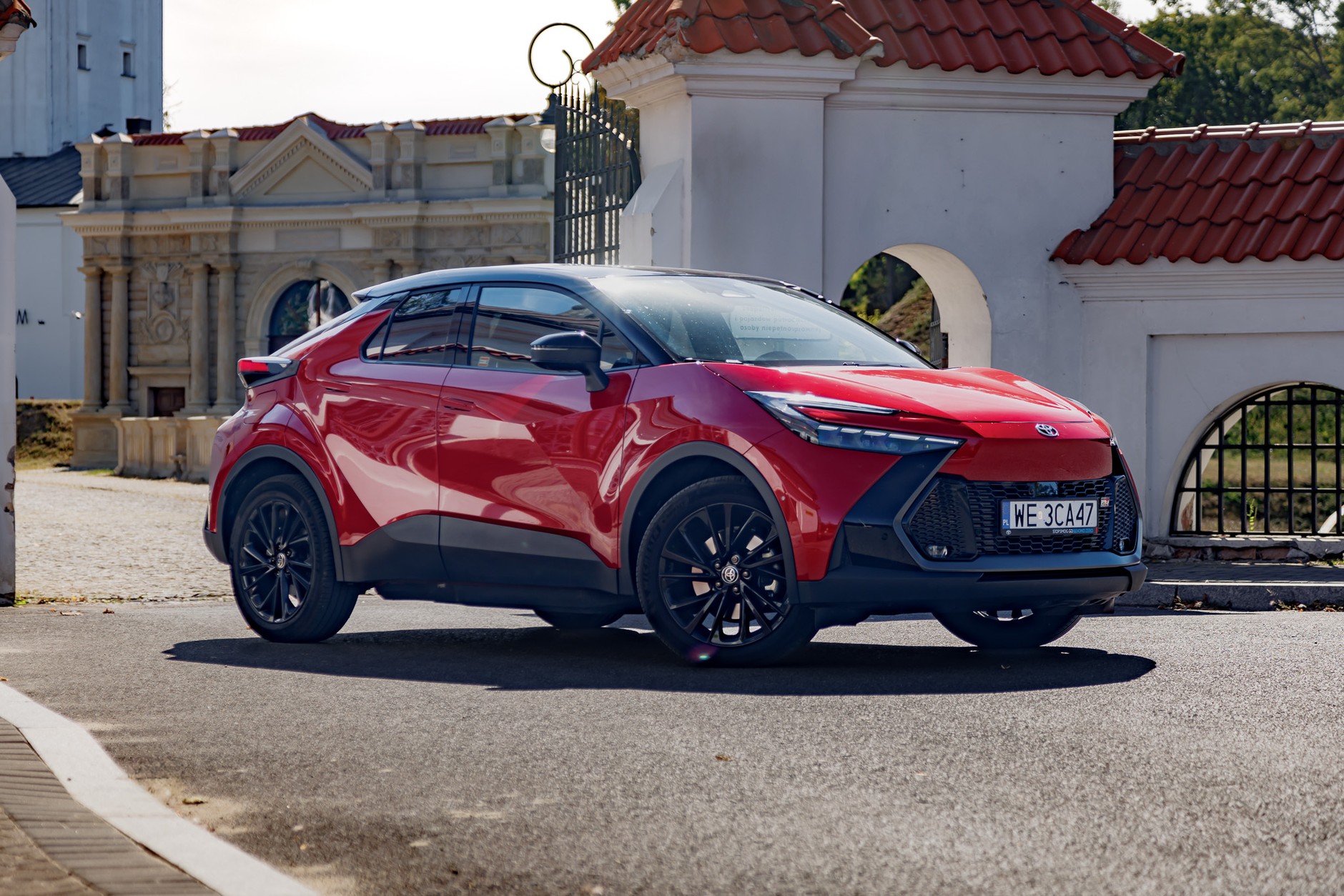 2024 Toyota C-HR PHEV