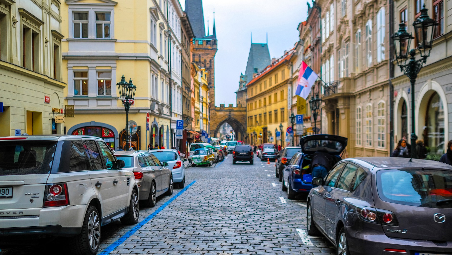 Parkowanie w Czechach: kolory linii mają znaczenie