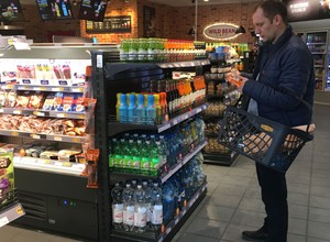 Koniec z alkoholem na stacjach paliw? Minister zdrowia zapowiada zmiany