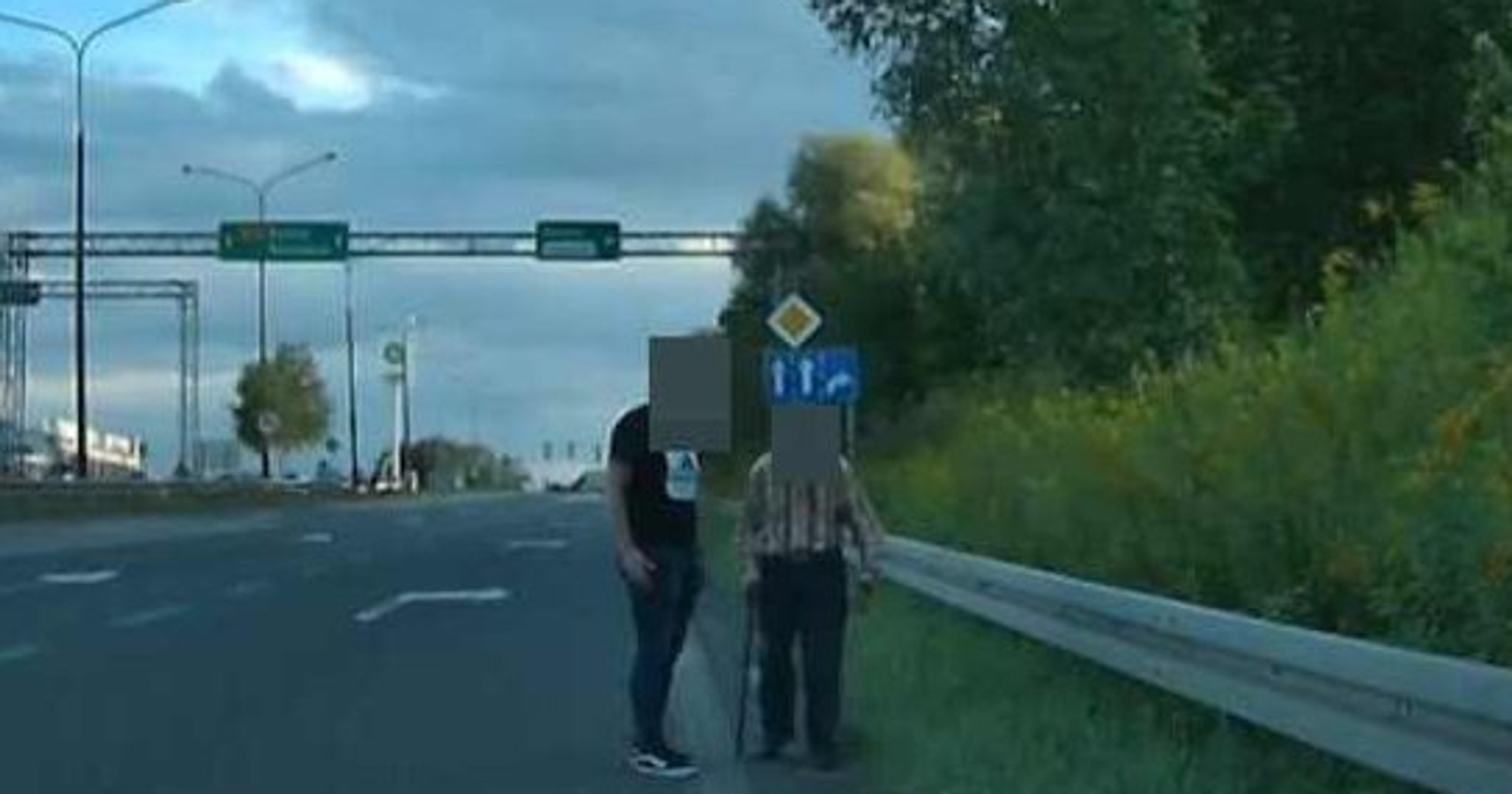 Policjant po służbie uratował seniora przed niebezpieczeństwem