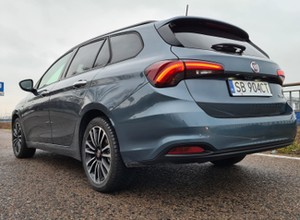 Praktyczne kombi nie tylko dla rodziny. Jak wypada Fiat za ponad 100 tys. zł?