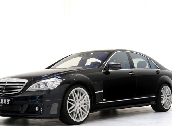 Brabus SV12 R Biturbo 800 – Elegancki sportowiec