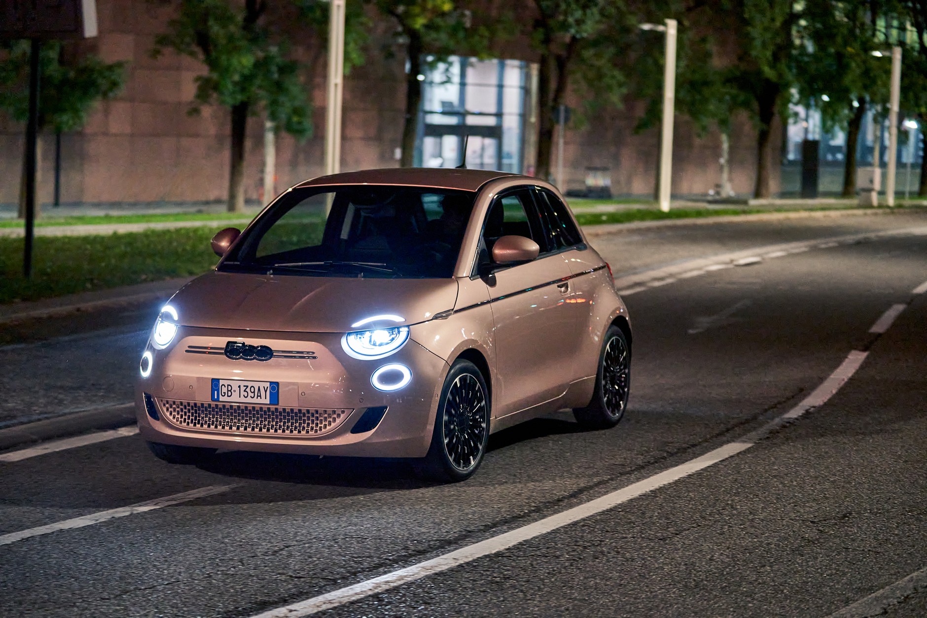 Nowy Fiat 500 w wersji 3+1