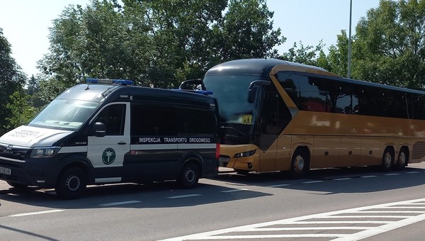 GITD: do końca wakacji będą prowadzone wzmożone kontrole autokarów