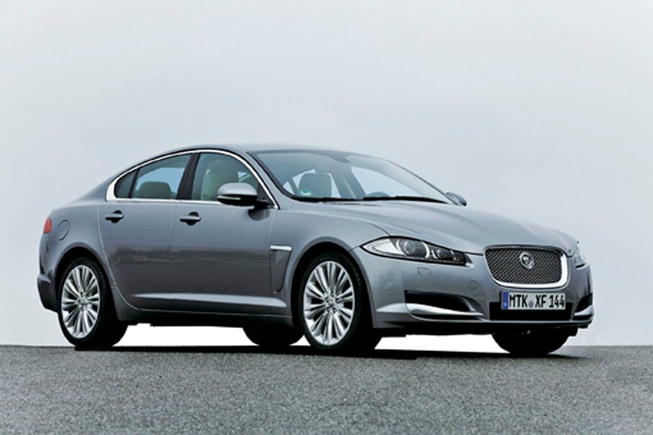 Jaguar XF
3.0 V6 Kompresor AWD 340 KM (aut.)