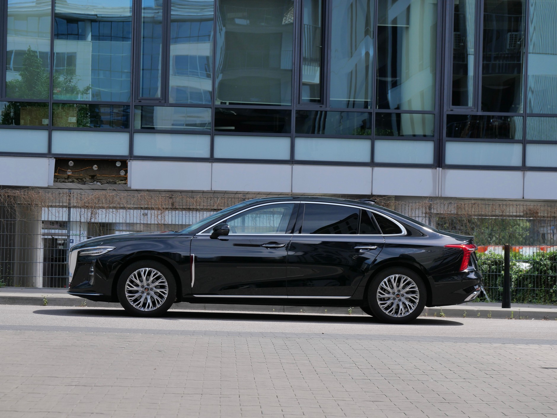 Hongqi H5 Deluxe