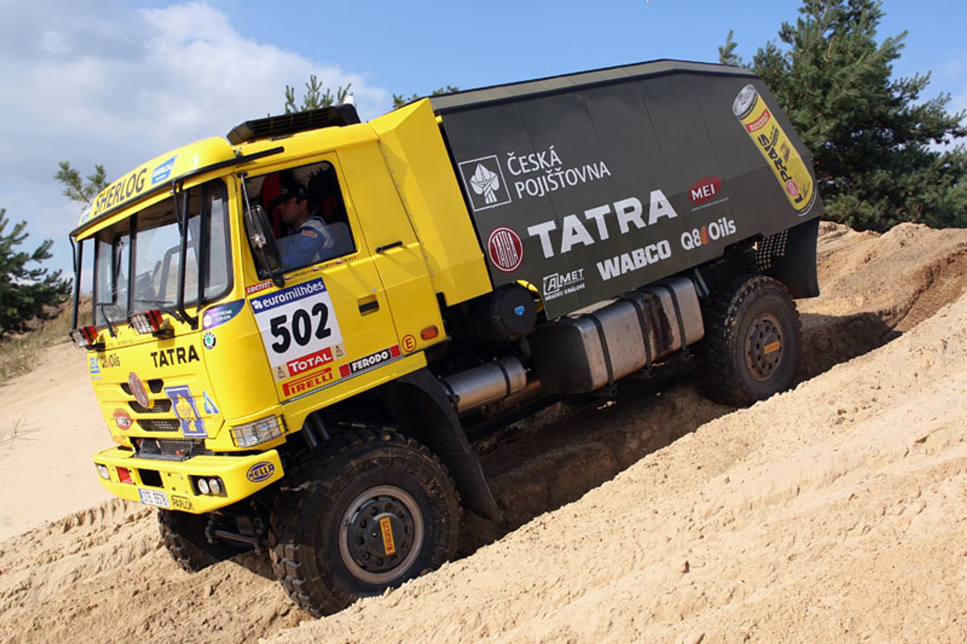 Rajd Dakar 2008: Loprais Tatra Team już w drodze do Lizbony