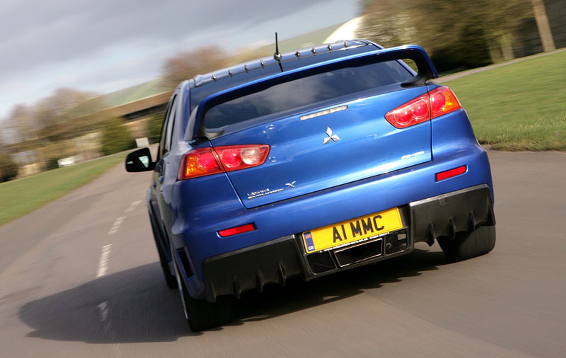 Mitsubishi Lancer Evo X FQ-400: fotogaleria